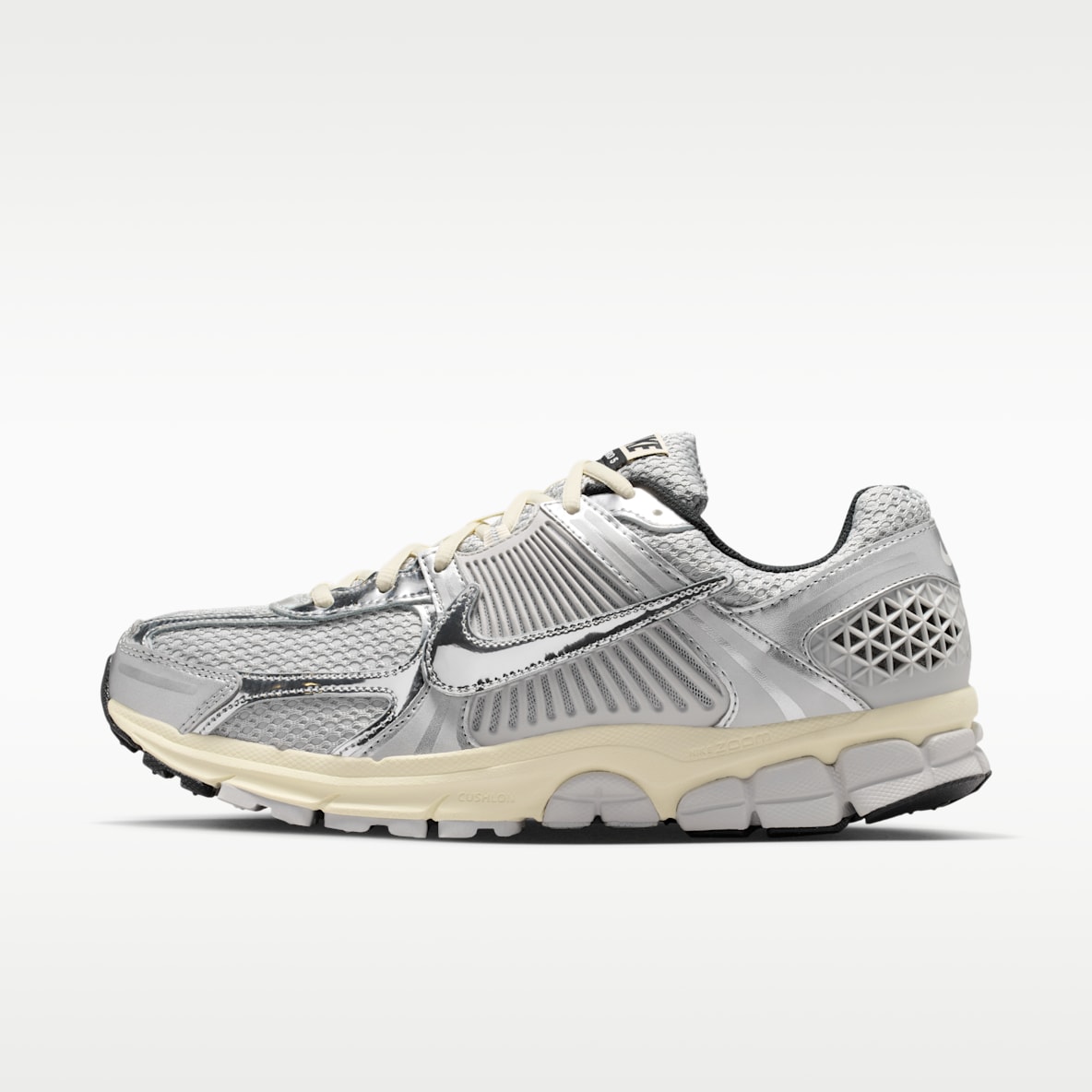 Nike ズーム ヴォメロ 5